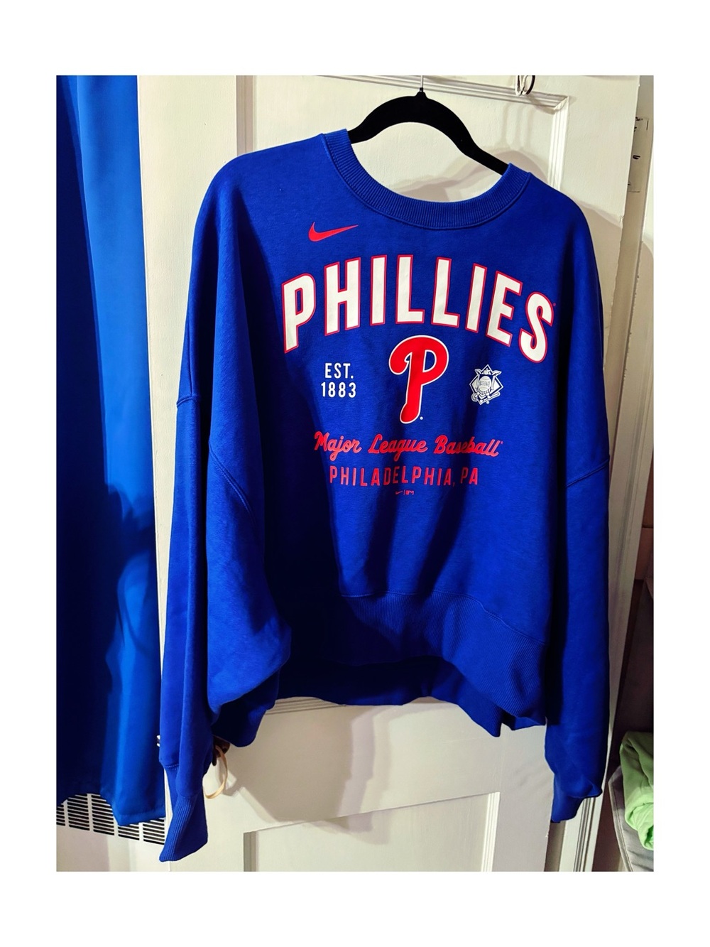NWT- Women's Philadelphia Phillies Nike Royal Oversized High Hip Pullover Sweats